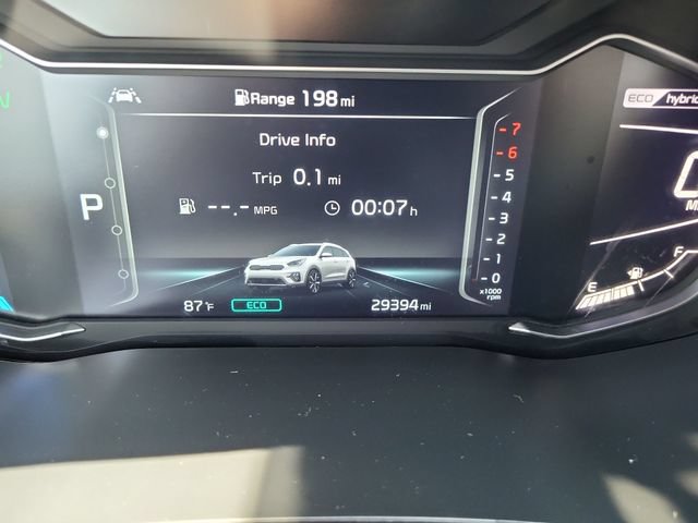 Certified 2022 Kia Niro LXS w/ Digital Cluster Package FWD image 19