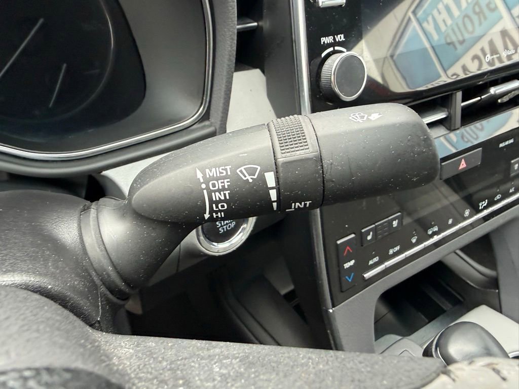 Used 2022 Toyota Avalon Limited w/ Advanced Safety Package FWD image 23