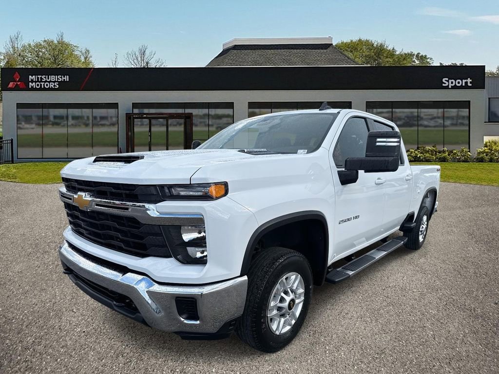 Used 2024 Chevrolet Silverado 2500 LT image 1