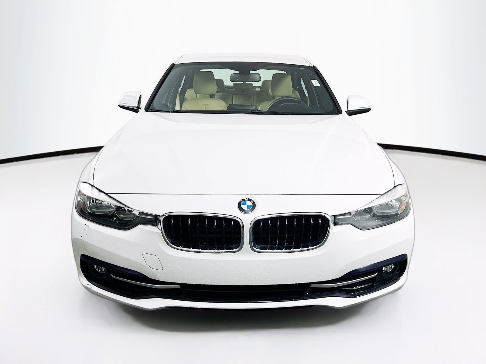 Used 2017 BMW 330i Sedan RWD image 2