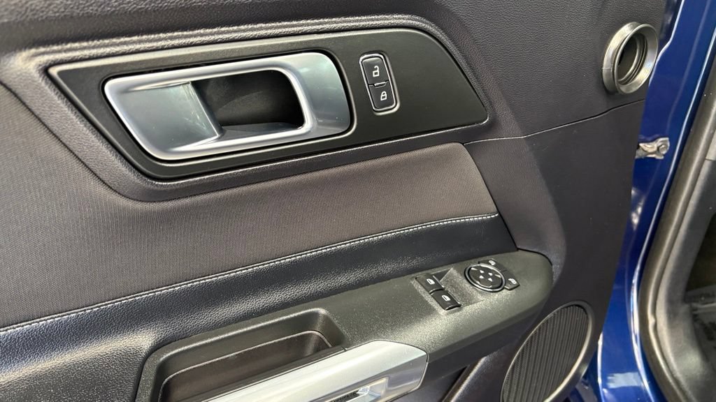 Used 2019 Ford Mustang GT w/ Black Accent Package RWD image 16