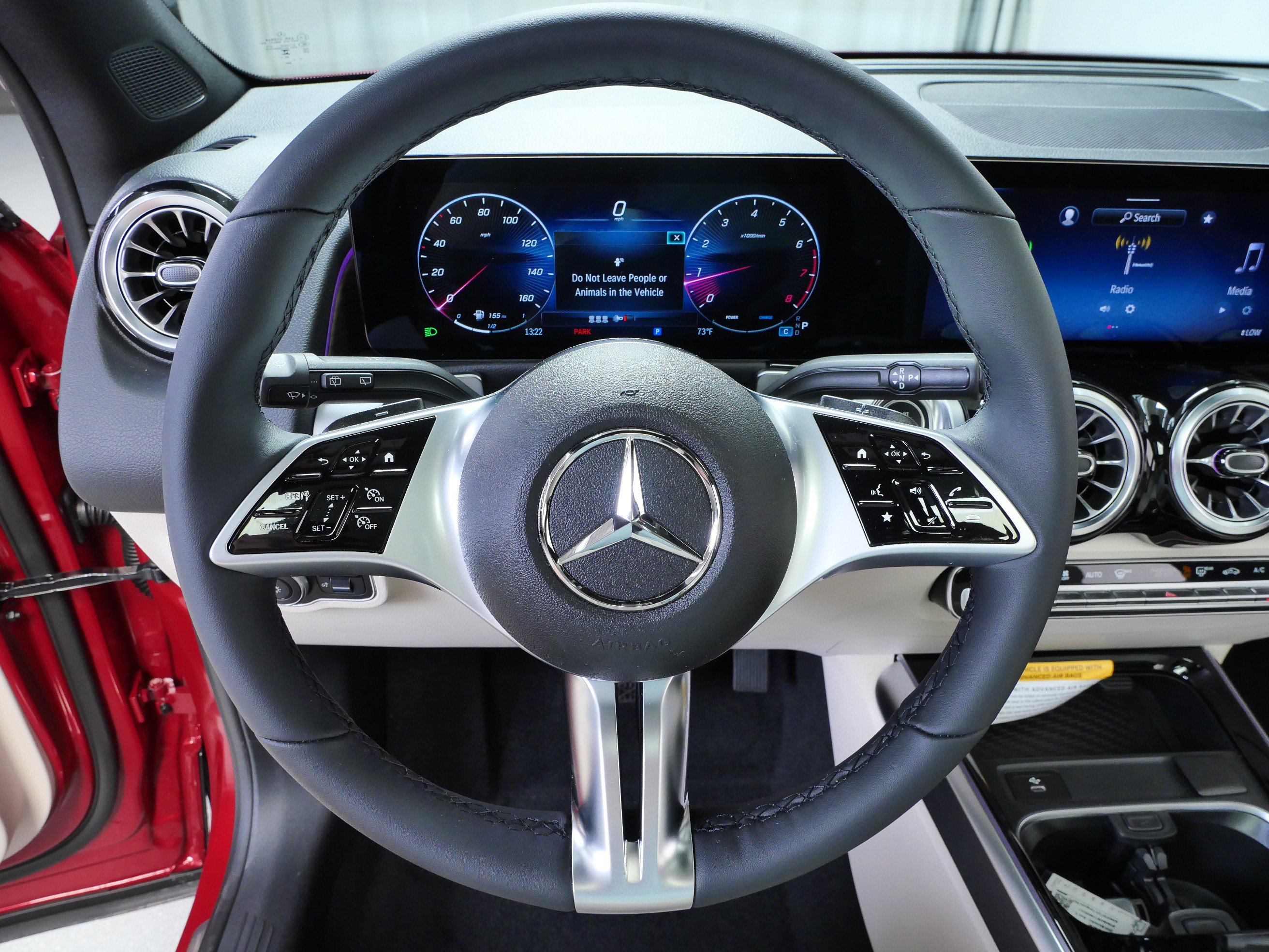 New 2026 Mercedes-Benz GLB 250 4MATIC image 9