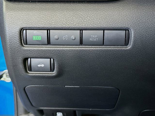 Used 2024 Nissan Sentra SV image 11