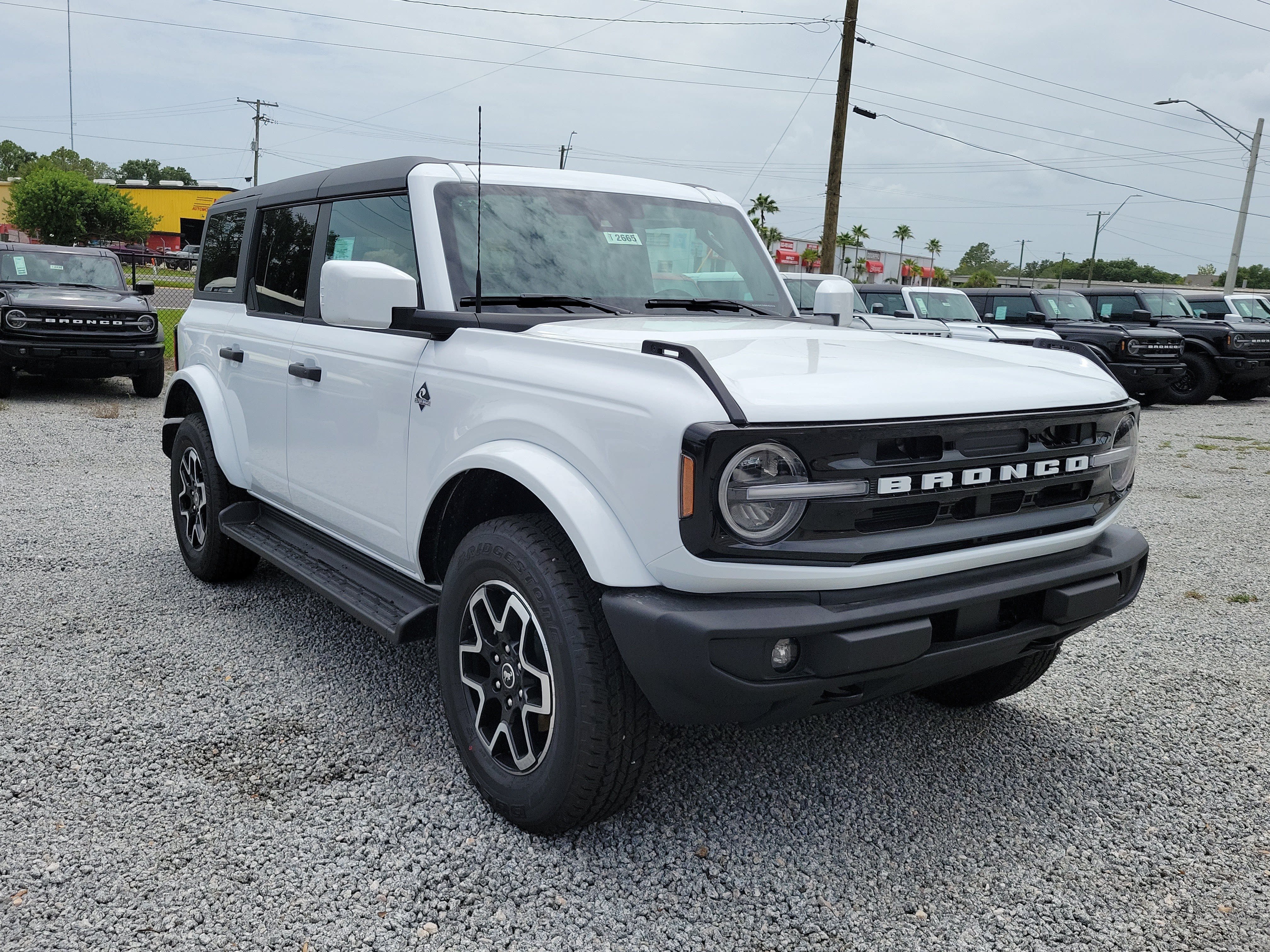 New 2026 Ford Bronco Outer Banks AWD/4WD image 2