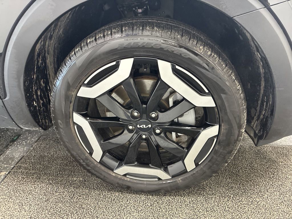 Used 2024 Kia Telluride S w/ S Sunroof Package image 9