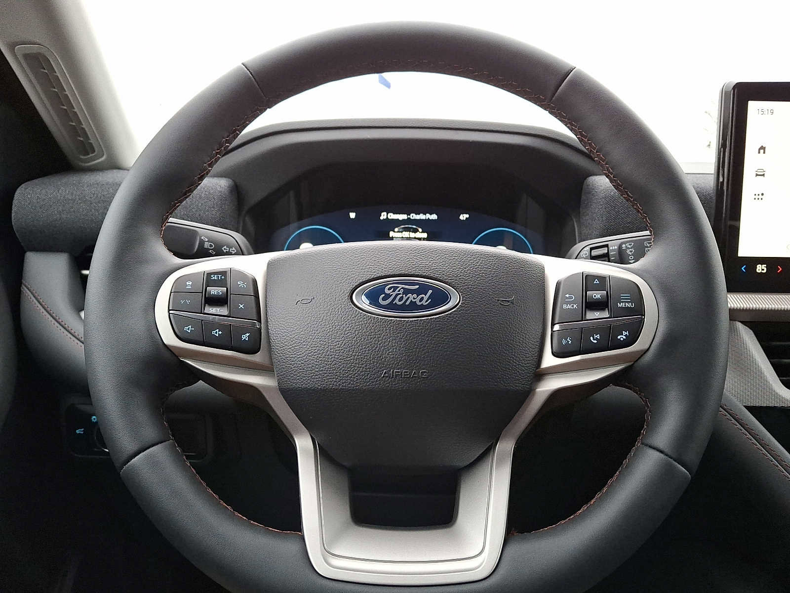 New 2026 Ford Explorer Active w/ Active Comfort Package AWD/4WD image 19