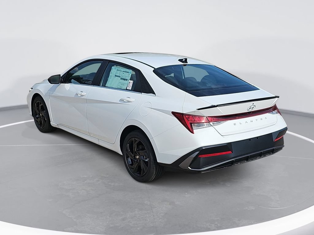 New 2026 Hyundai Elantra SEL Sport Premium FWD image 7