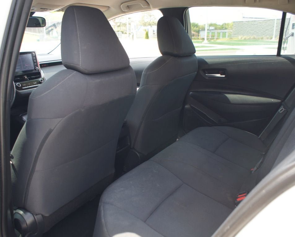 Used 2020 Toyota Corolla LE FWD image 10