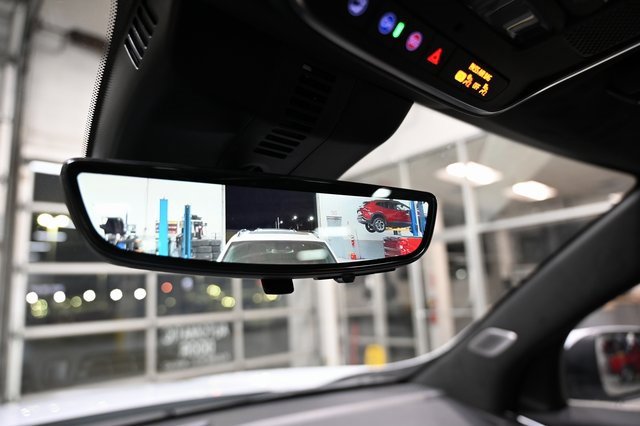 New 2026 GMC Acadia Denali Ultimate w/ LPO, Floor Liner Package image 18