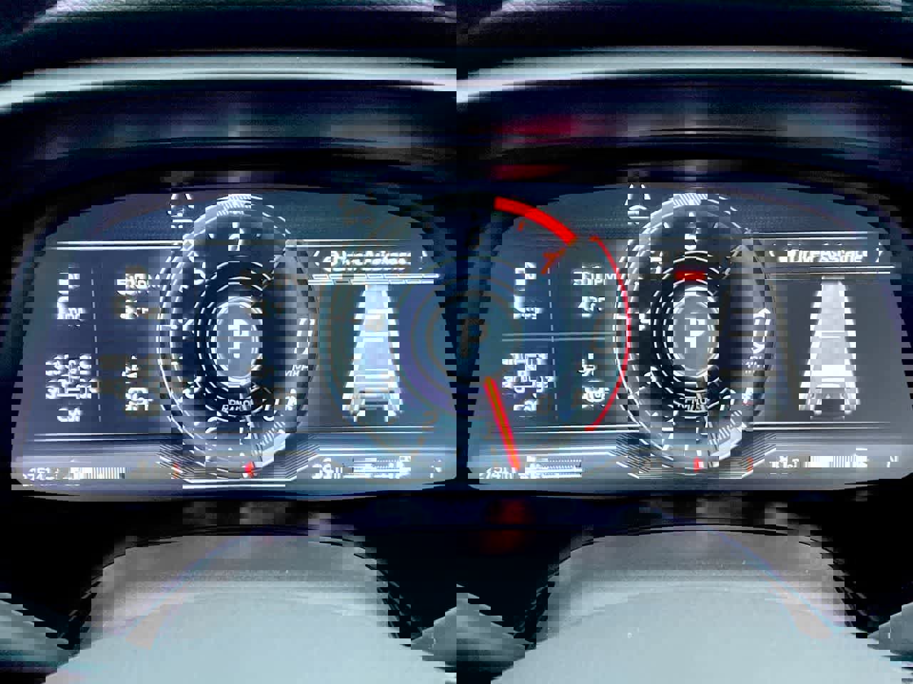 Used 2023 Cadillac CT4 Sport w/ Technology Package image 27