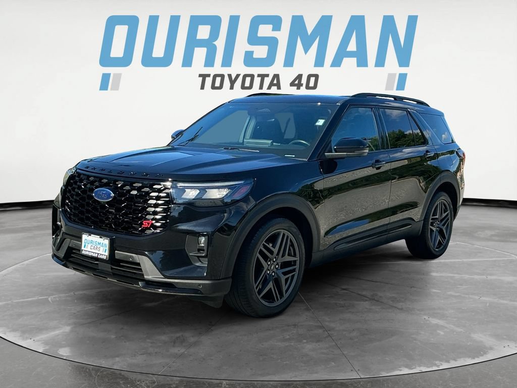 Used 2025 Ford Explorer ST AWD/4WD image 3