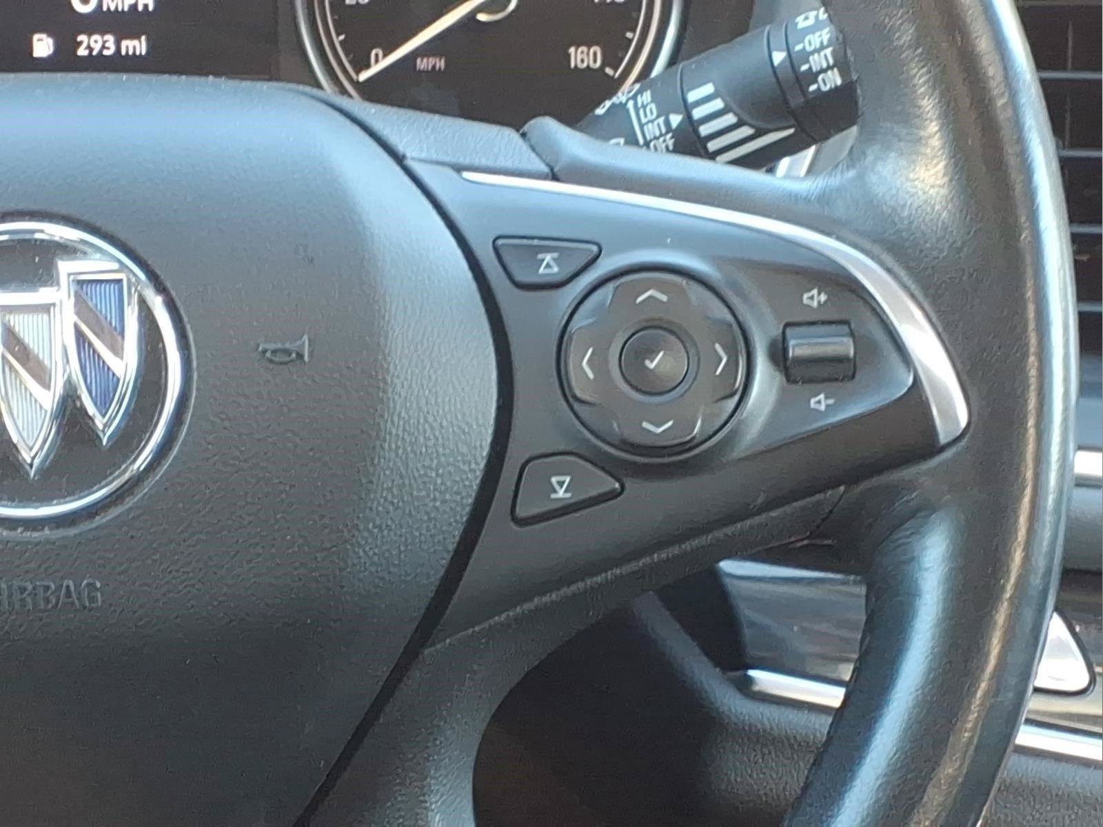 Used 2020 Buick Enclave Essence AWD/4WD image 12