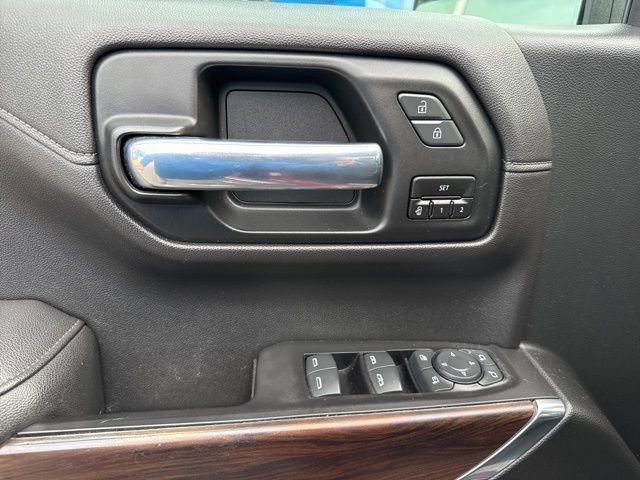 Used 2020 GMC Sierra 1500 SLT w/ X31 Off-Road Package image 9