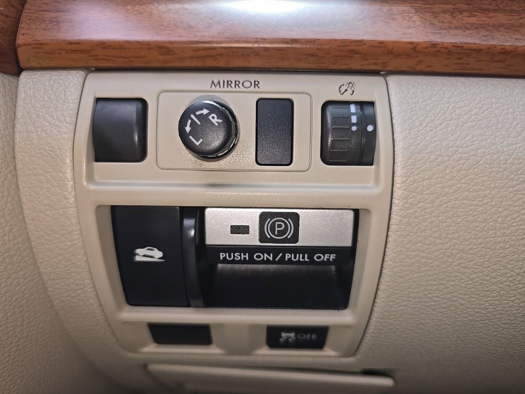 Used 2013 Subaru Outback 3.6R Limited image 21