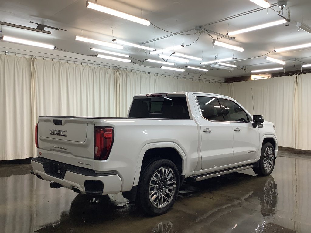 Used 2024 GMC Sierra 1500 Denali Ultimate AWD/4WD image 5
