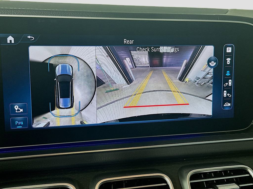 Used 2024 Mercedes-Benz GLS 450 4MATIC image 17