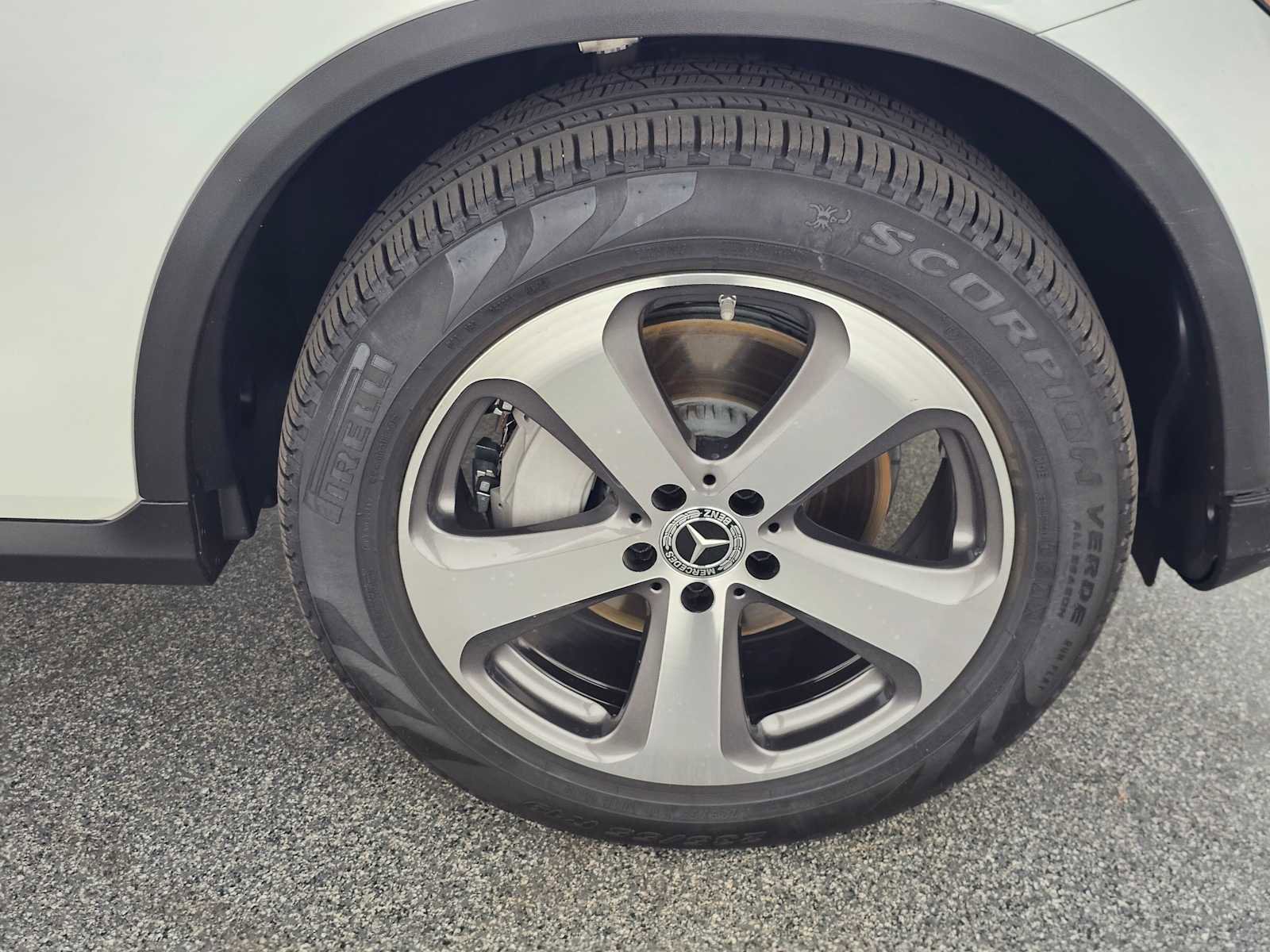 Used 2019 Mercedes-Benz GLC 300 image 9