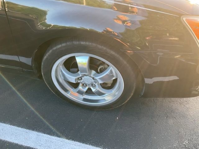 Used 2009 Toyota Avalon XL FWD image 2