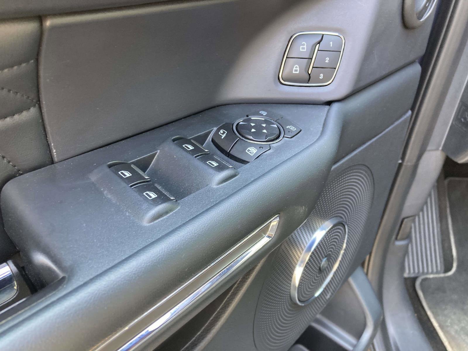 Used 2022 Ford Expedition Platinum RWD image 21