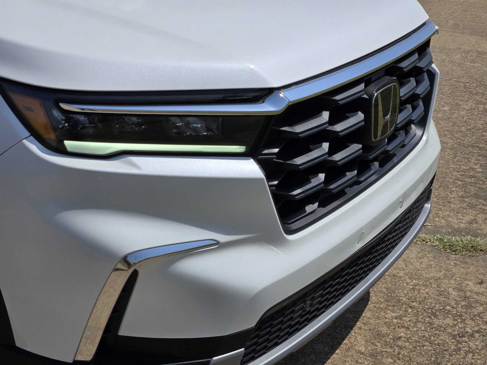 Used 2025 Honda Pilot EX-L image 12