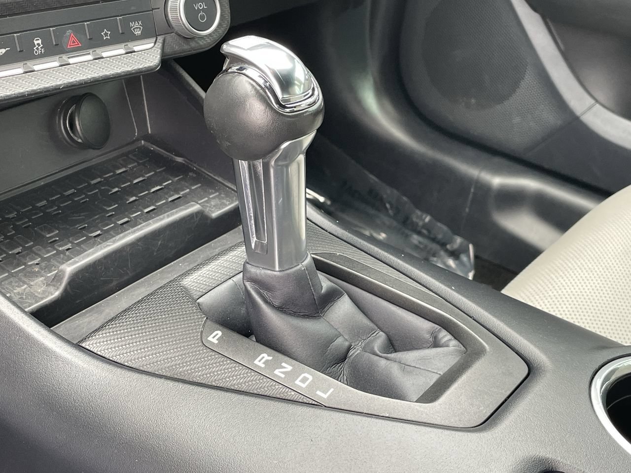 Used 2024 Ford Mustang Premium RWD image 23