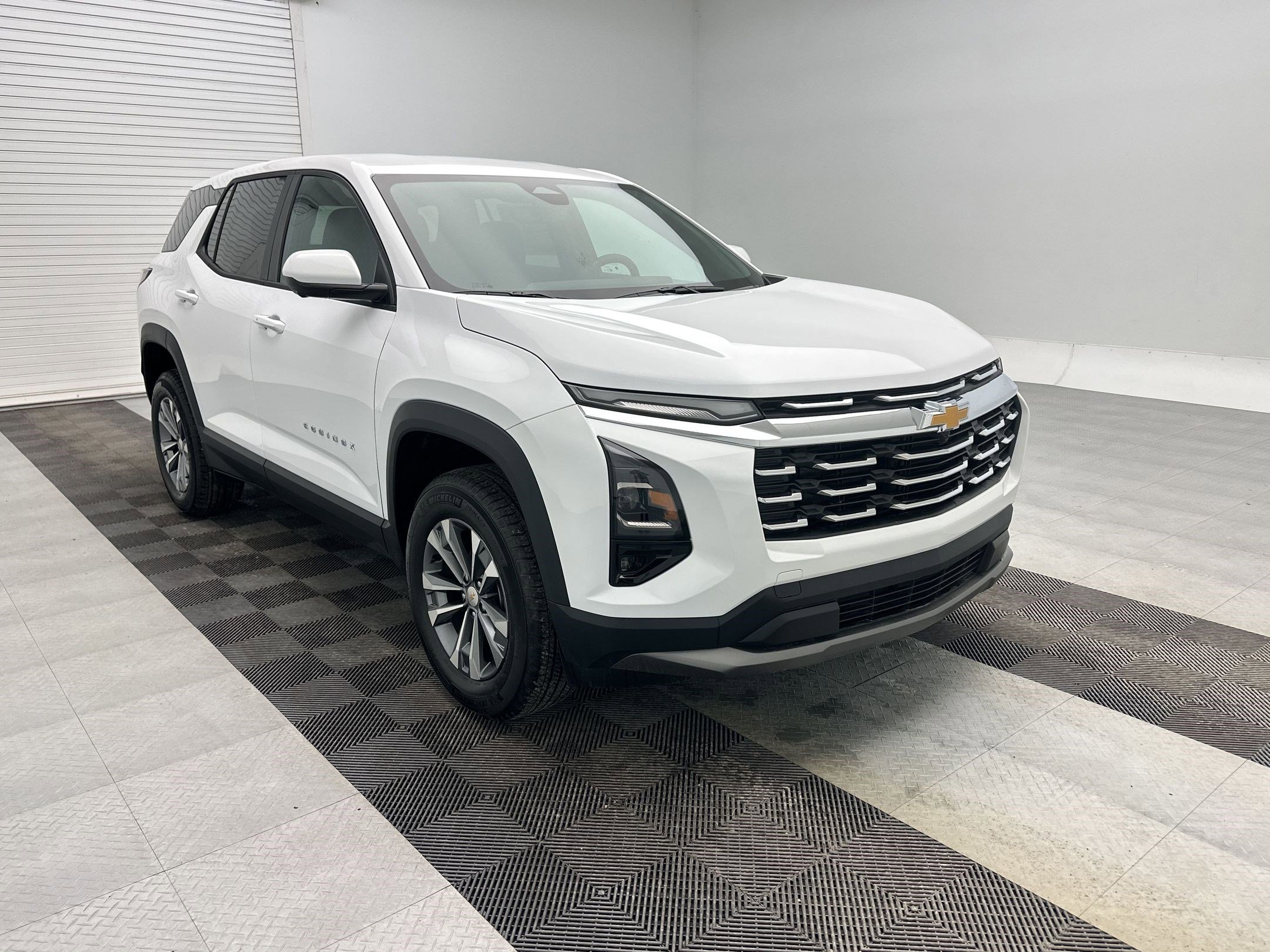 New 2026 Chevrolet Equinox LT w/ Safety and Technology Package image 7