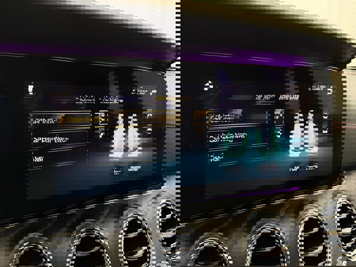 Used 2021 Mercedes-Benz E 53 AMG 4MATIC Sedan image 46