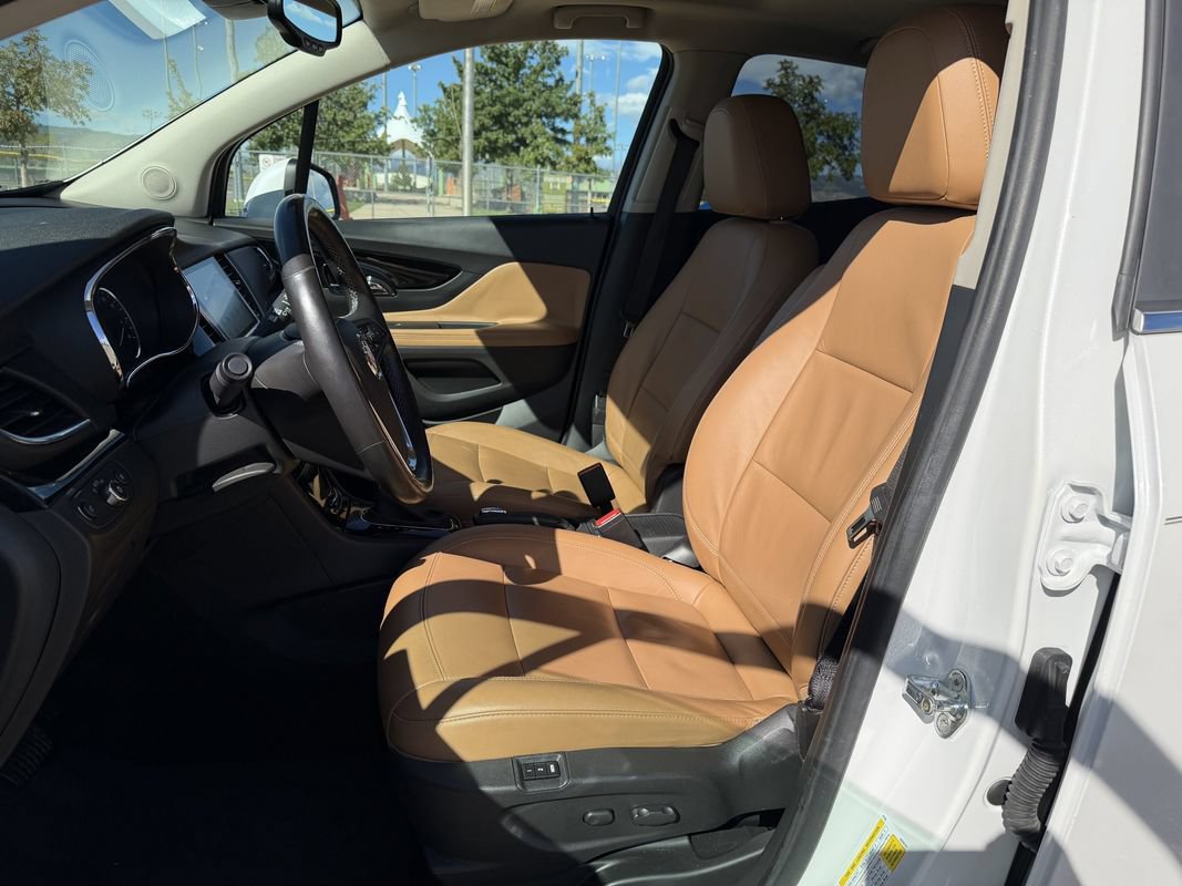 Used 2017 Buick Encore Premium w/ Experience Buick Package AWD/4WD image 13
