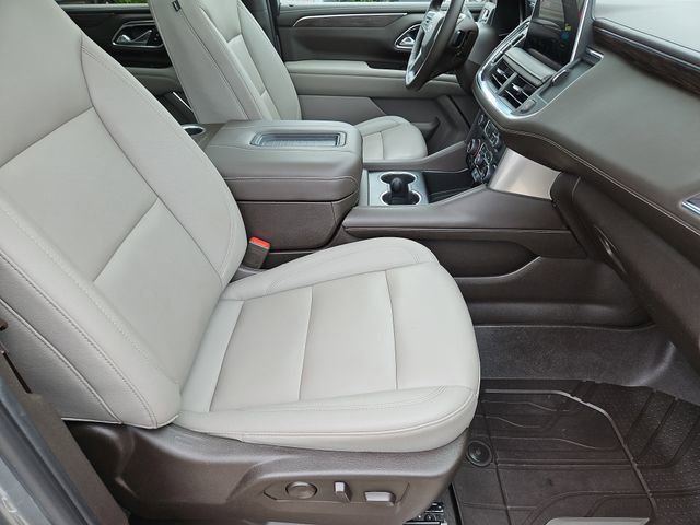 Used 2023 Chevrolet Tahoe Z71 w/ Luxury Package AWD/4WD image 11