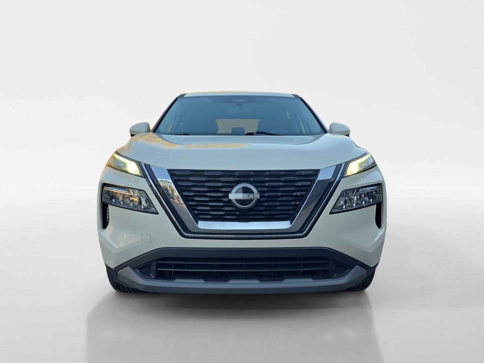 Used 2023 Nissan Rogue SV image 8