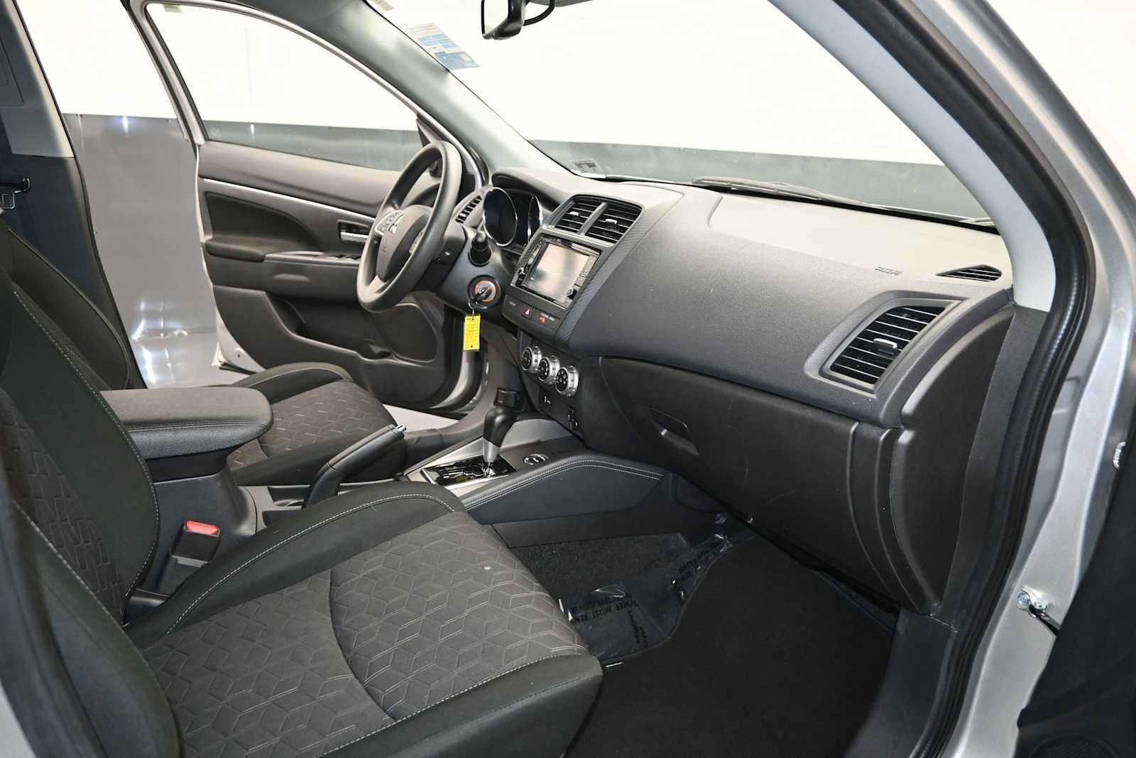 Used 2024 Mitsubishi Outlander Sport ES AWD/4WD image 27