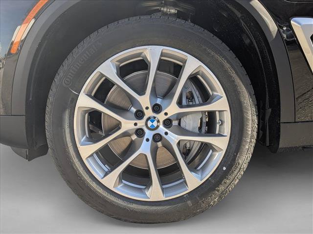 New 2026 BMW X5 xDrive50e w/ Climate Comfort Package AWD/4WD image 10