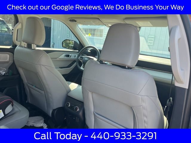 Used 2025 Ford Explorer Active w/ Active Comfort Package image 12