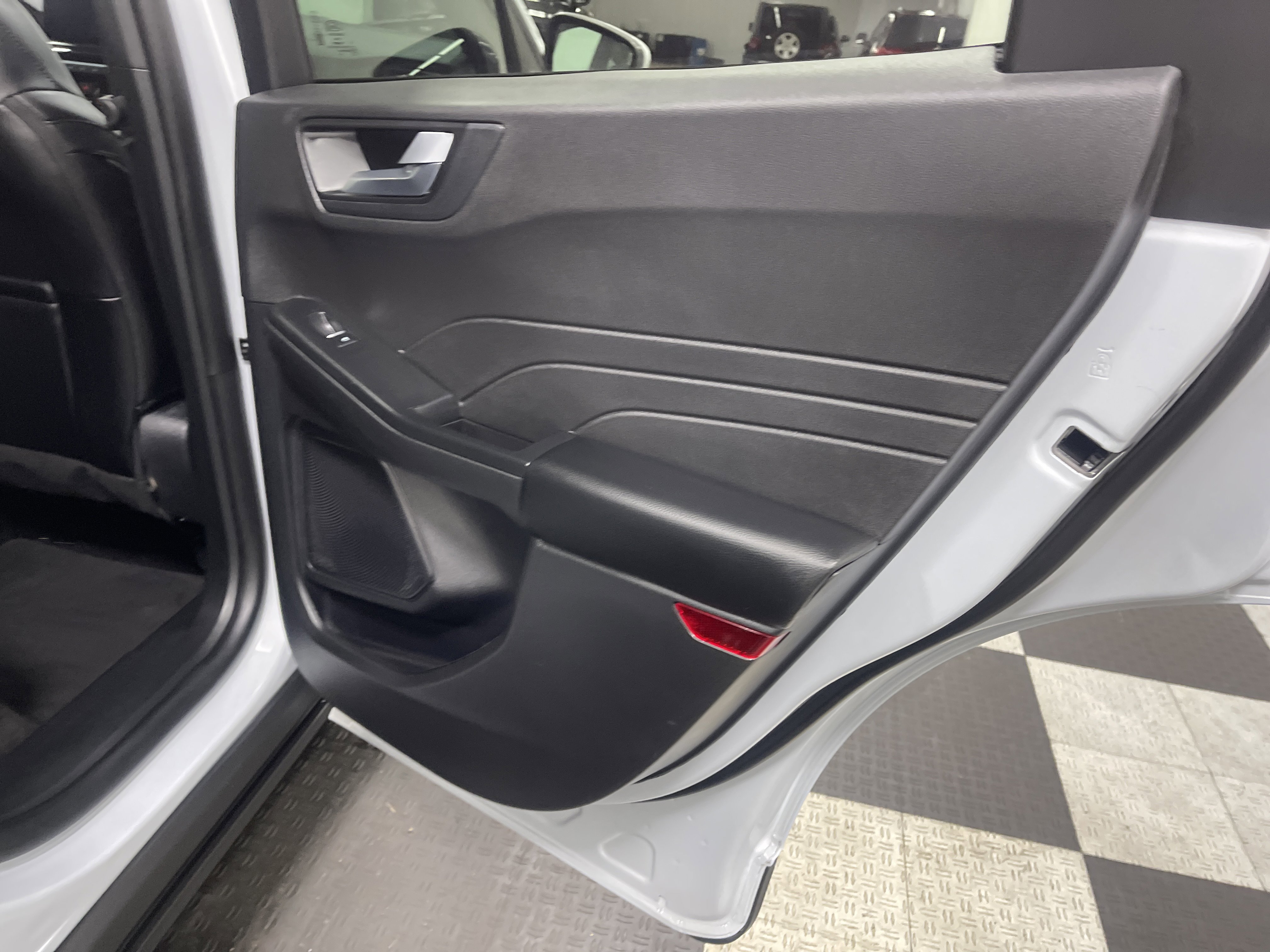 Used 2025 Ford Escape ST-Line Select image 19