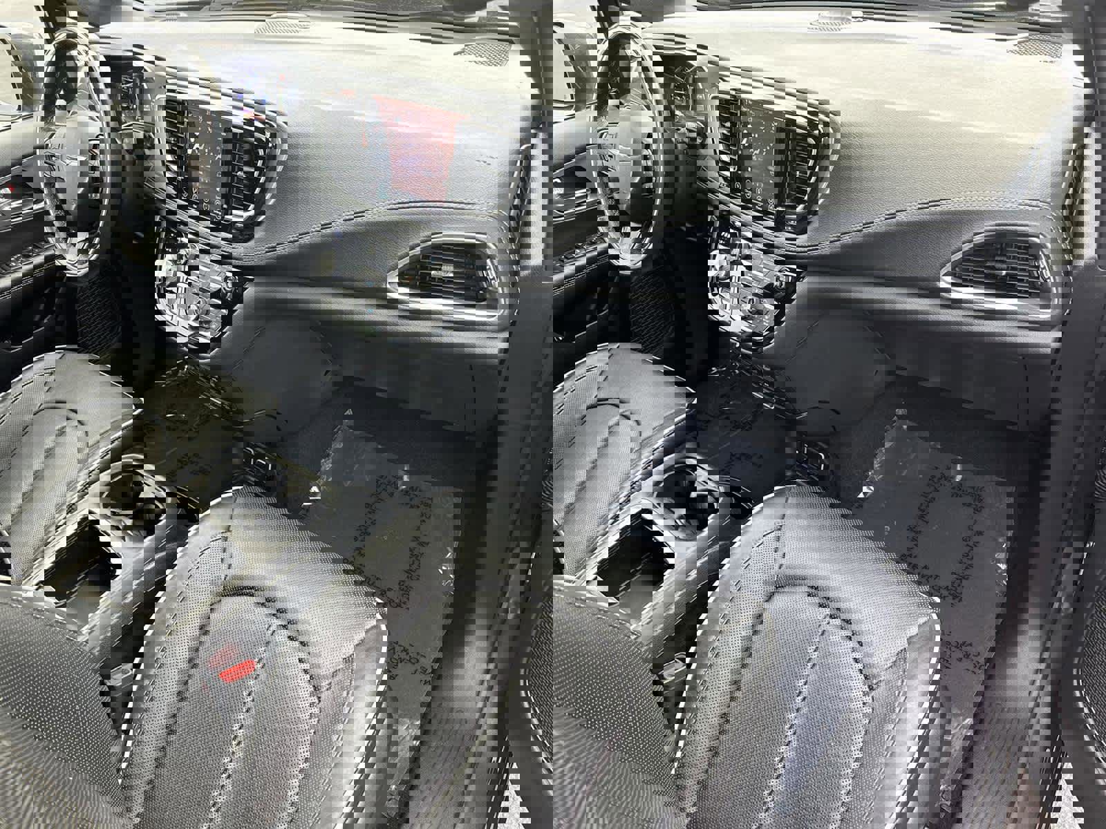 Used 2020 Chrysler Pacifica Limited w/ Advanced Safetytec Group image 12