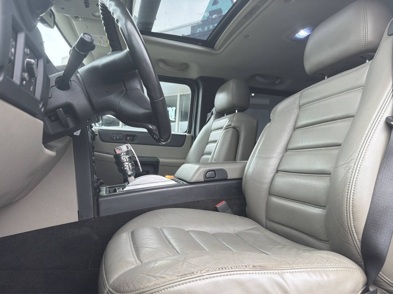 Used 2005 HUMMER H2 SUT AWD/4WD image 25