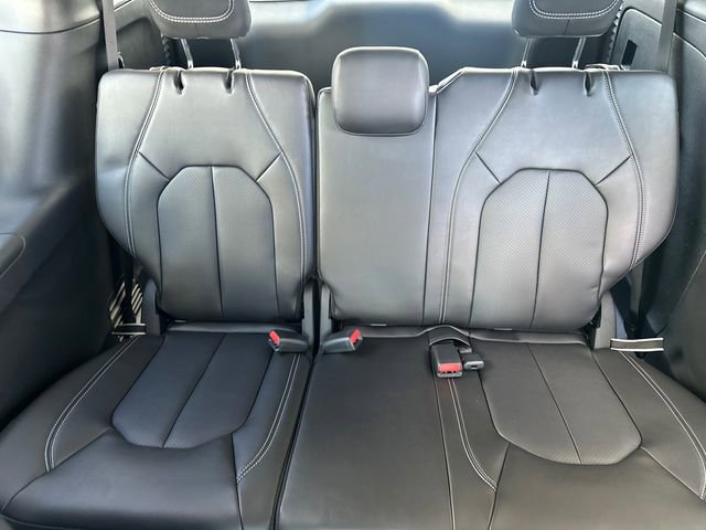 New 2026 Chrysler Pacifica Select image 16