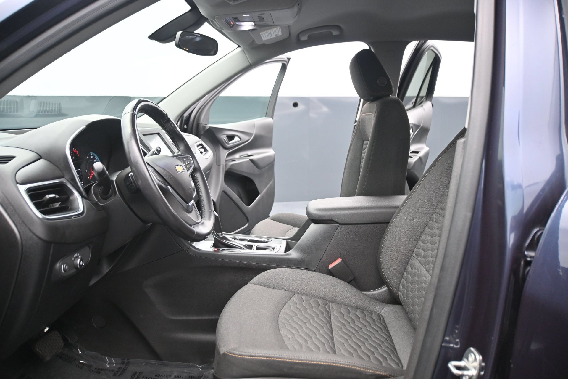 Used 2018 Chevrolet Equinox LT FWD image 20
