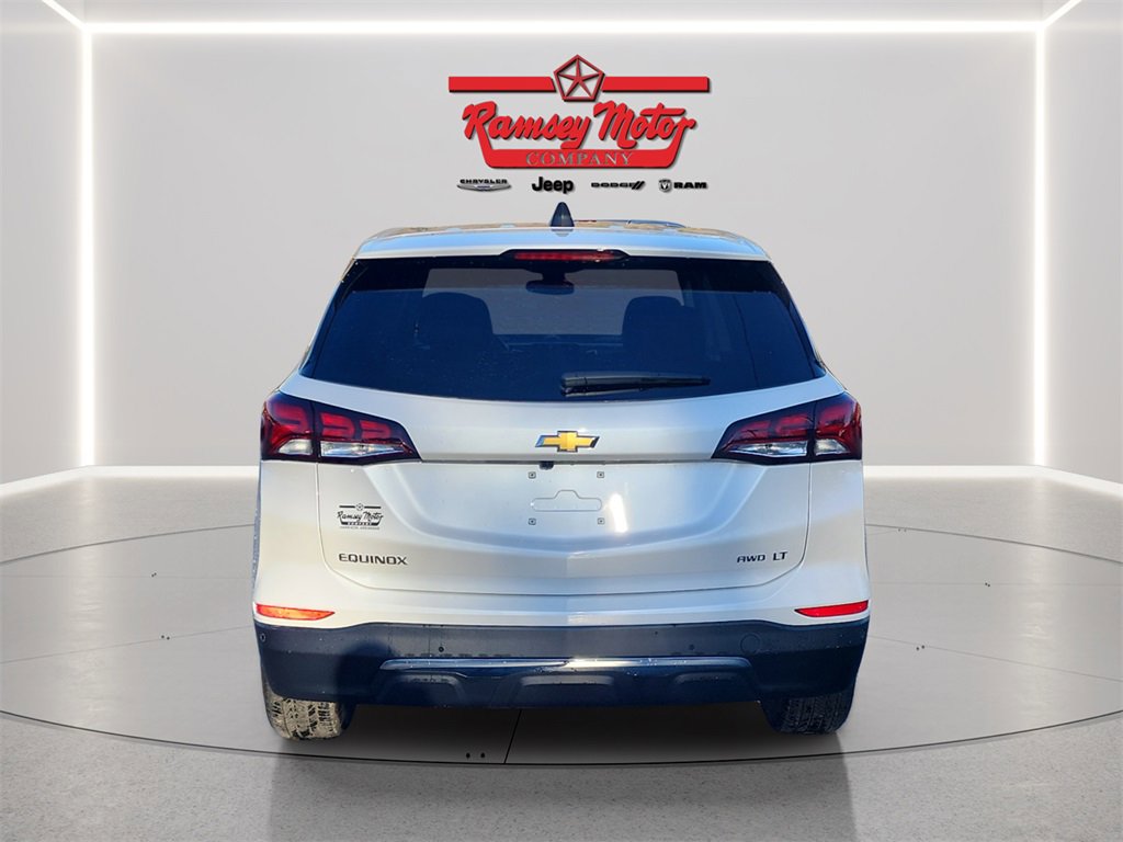 Used 2024 Chevrolet Equinox LT image 4