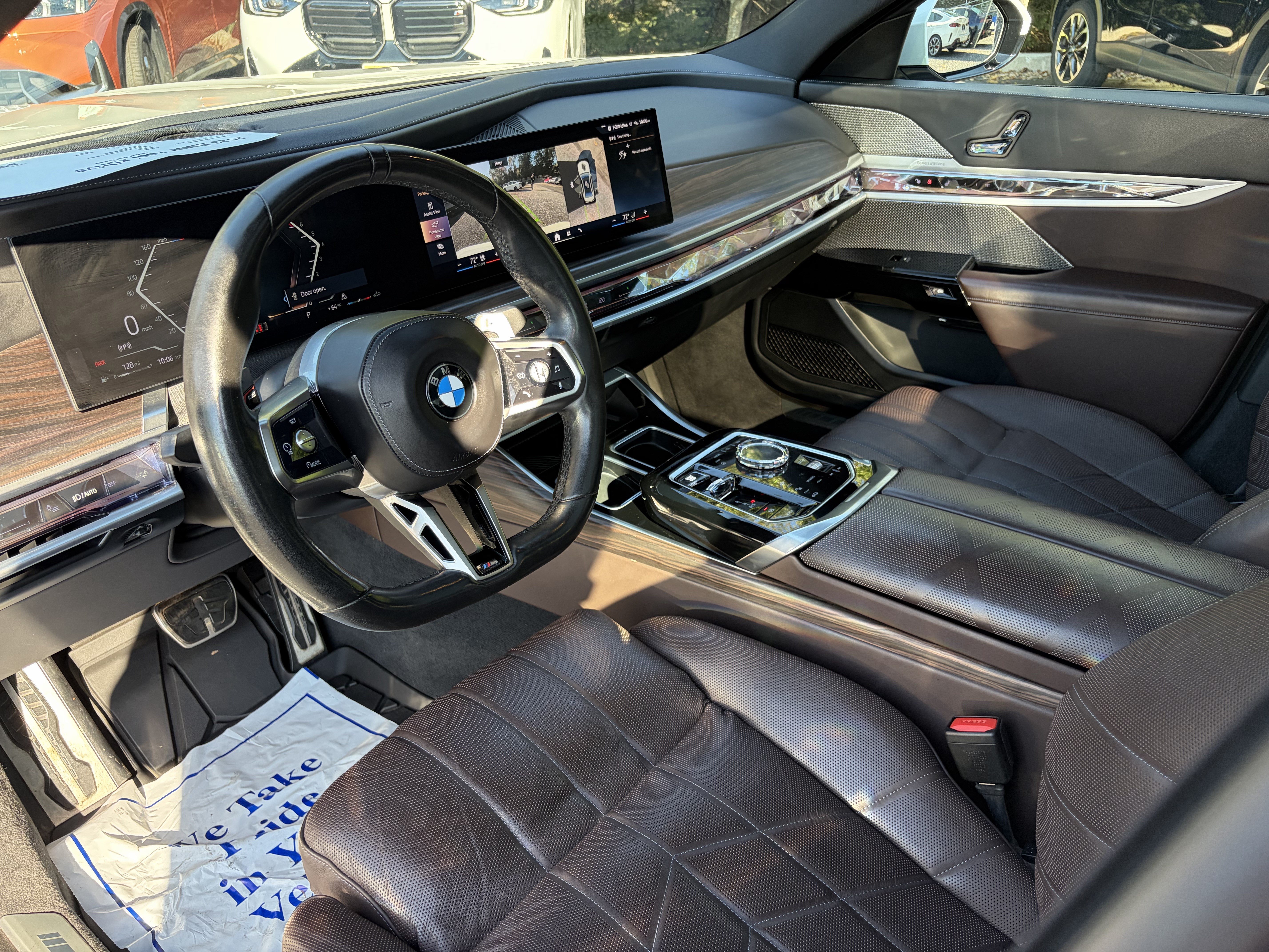 Used 2023 BMW 760i xDrive AWD/4WD image 11