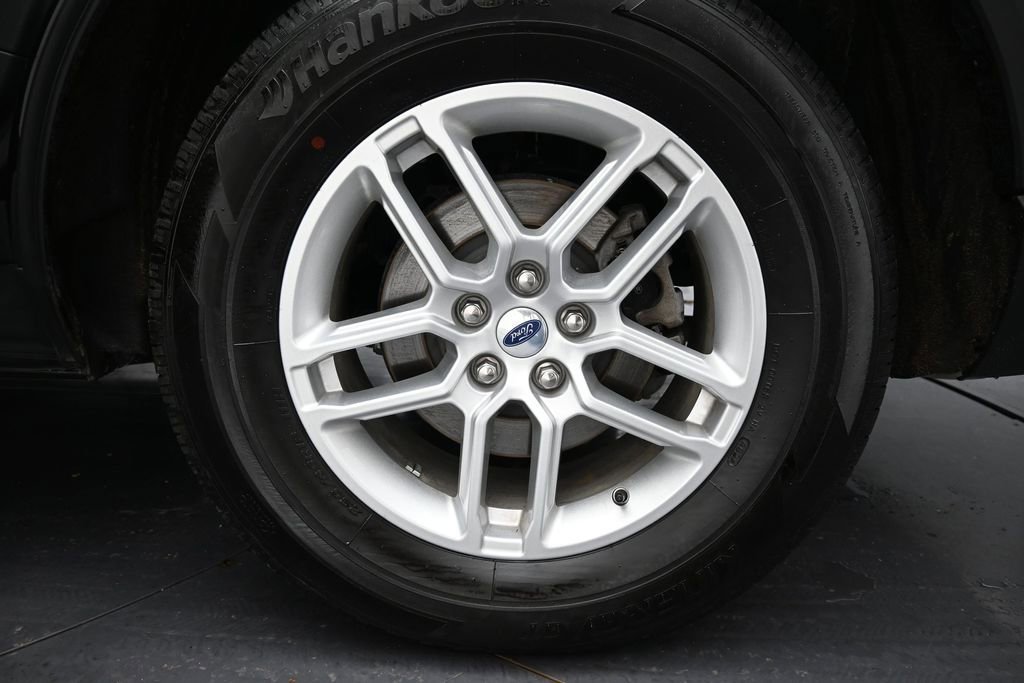 Used 2025 Ford Explorer Active w/ Active Comfort Package RWD image 40