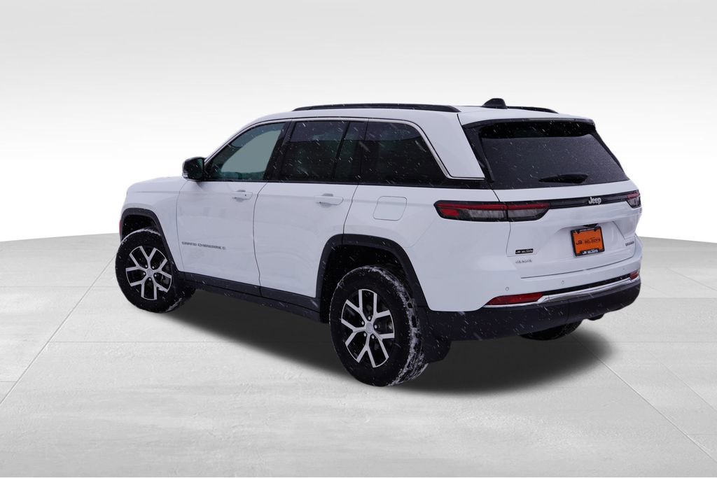 Certified 2024 Jeep Grand Cherokee Limited w/ MOPAR Finishing Package image 8