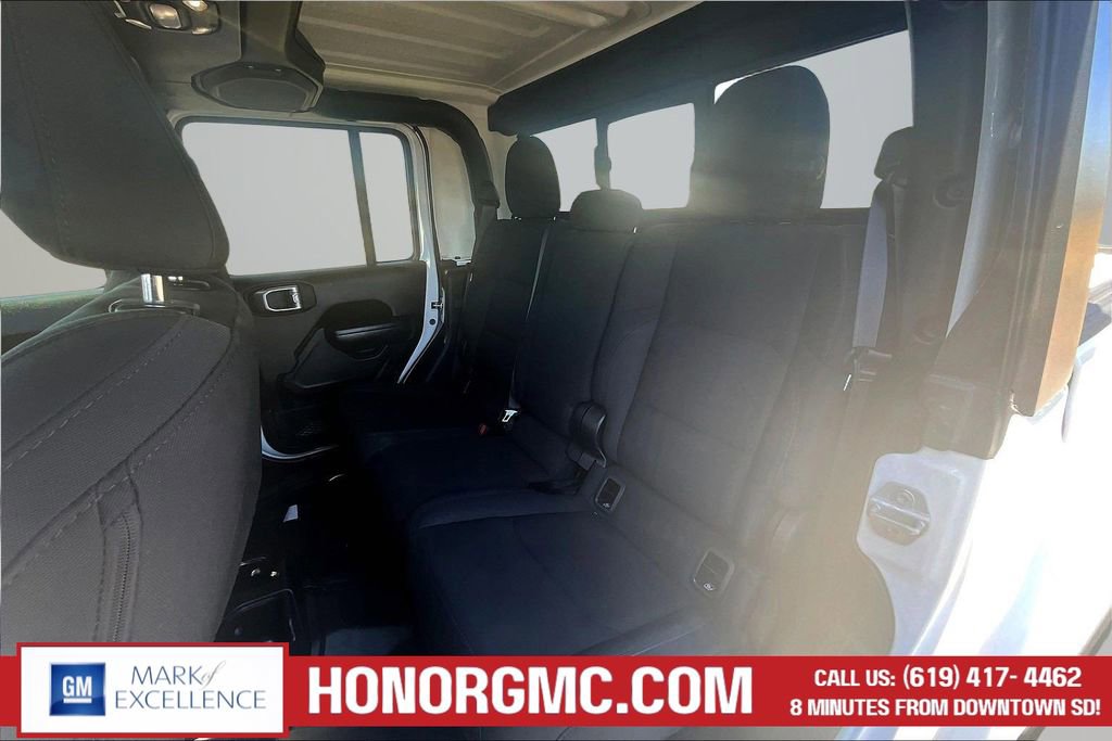 Used 2021 Jeep Gladiator Sport AWD/4WD image 23