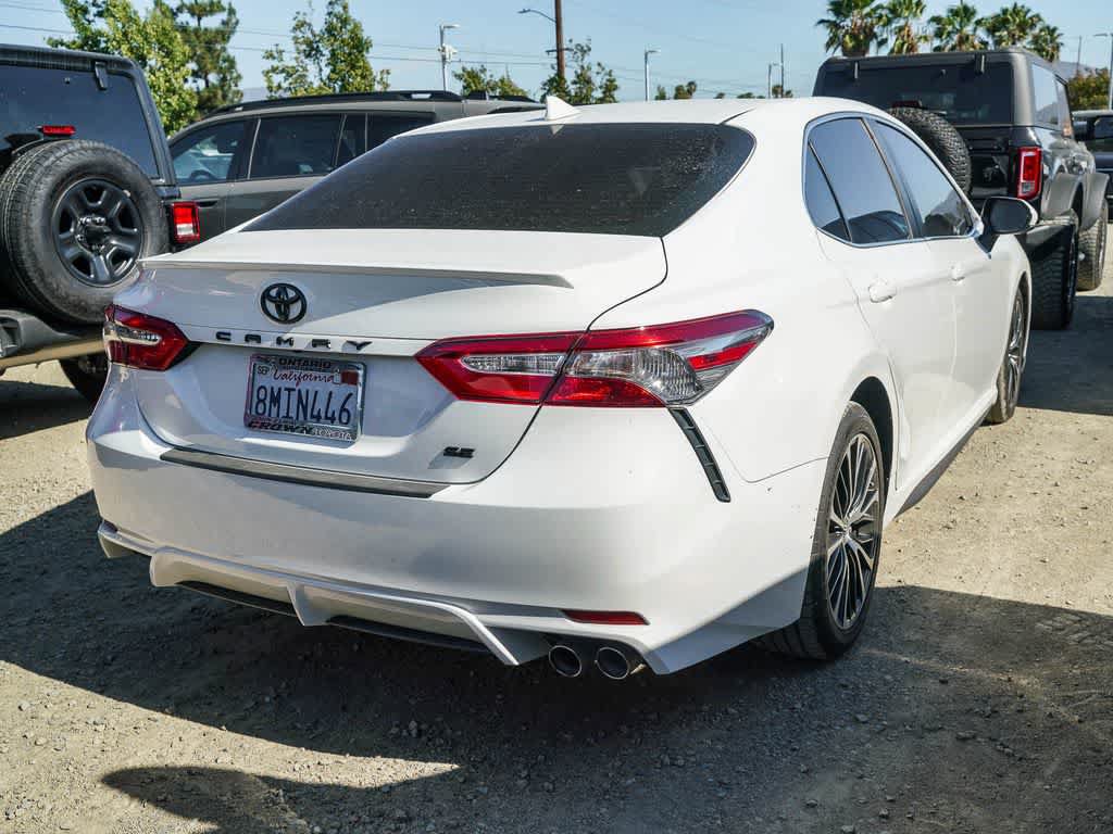 Used 2019 Toyota Camry SE FWD image 11