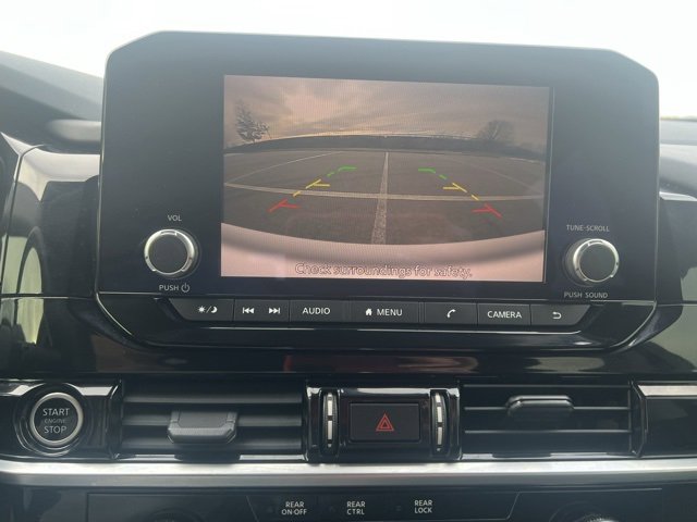 Used 2022 Nissan Pathfinder S image 20