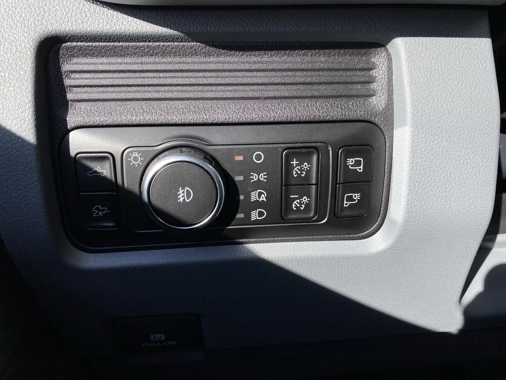 New 2026 Ford F250 XLT w/ XLT Premium Package image 31