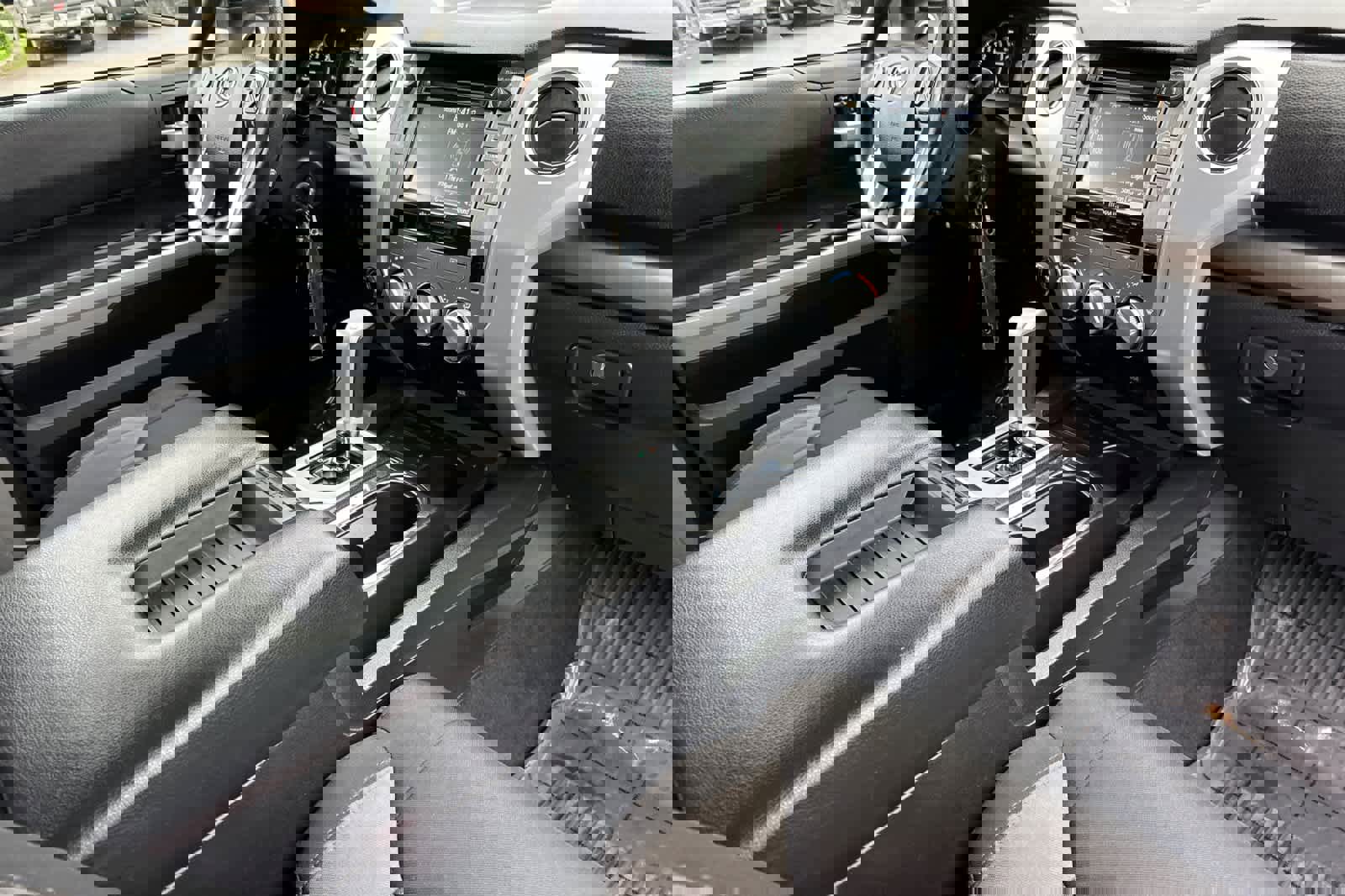 Used 2018 Toyota Tundra SR5 w/ SR5 Upgrade Package image 15