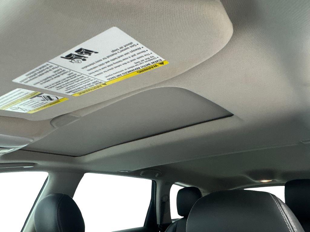 Used 2019 INFINITI QX60 Luxe w/ Essential Package image 76