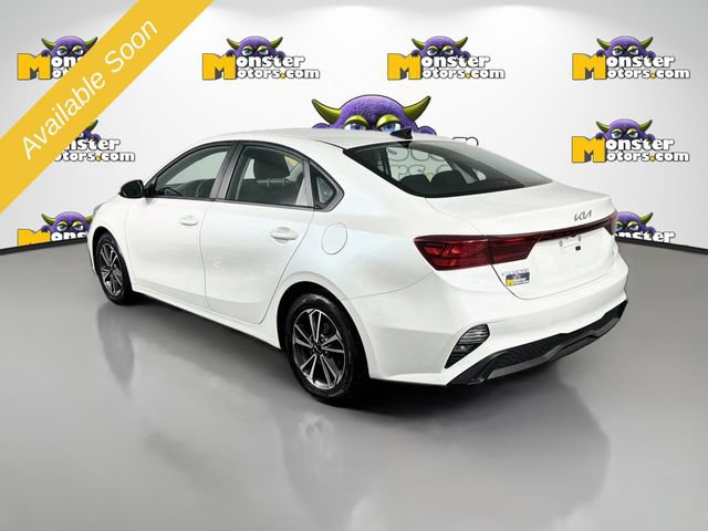 Used 2022 Kia Forte LXS FWD image 7