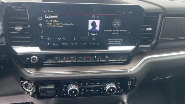 Used 2024 GMC Sierra 2500 SLT w/ SLT Premium Package image 19